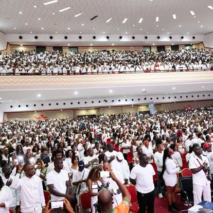 La salle du Palais du Peuple pleine pour la 5e édition